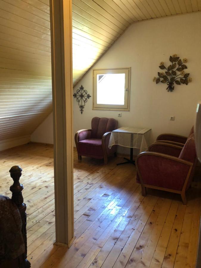 Апартаменти R&B Vendeghaz Балатонакараттьо Екстер'єр фото