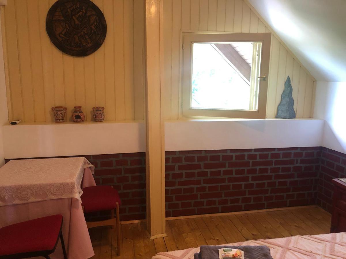 Апартаменти R&B Vendeghaz Балатонакараттьо Екстер'єр фото